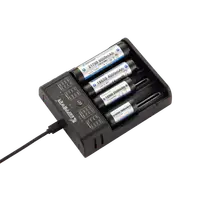 Lader Li-Ion/Ni-Mh 1-4 batterier (K4)