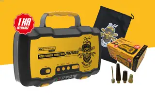 JTM1200010 (Booster 12V, med luftkompressor og lys)